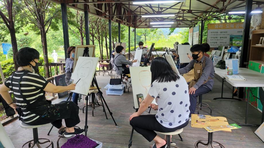 2021 평생학습특성화 "캔버스에 유화" 이미지