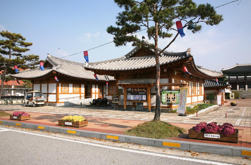 관리사무소&middot;주차장1